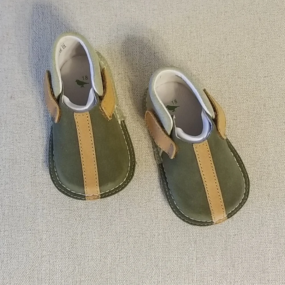 Pipit Stripe Suede Toddler Shoes in Olive/Tan